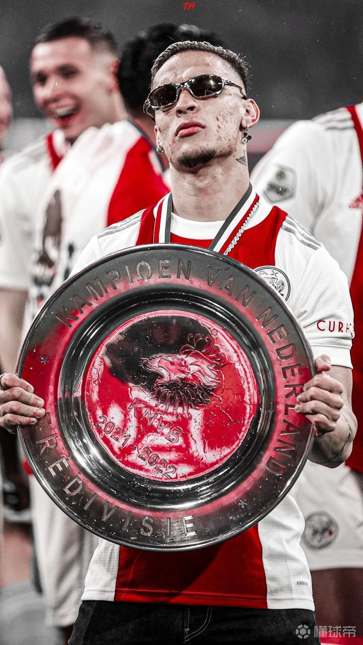 关于阿贾克斯-客场不敌巴黎,后防线辣妹僵尸球可汗的信息 关于阿贾克斯-客场不敌巴黎,后防线辣妹僵尸球可汗的信息