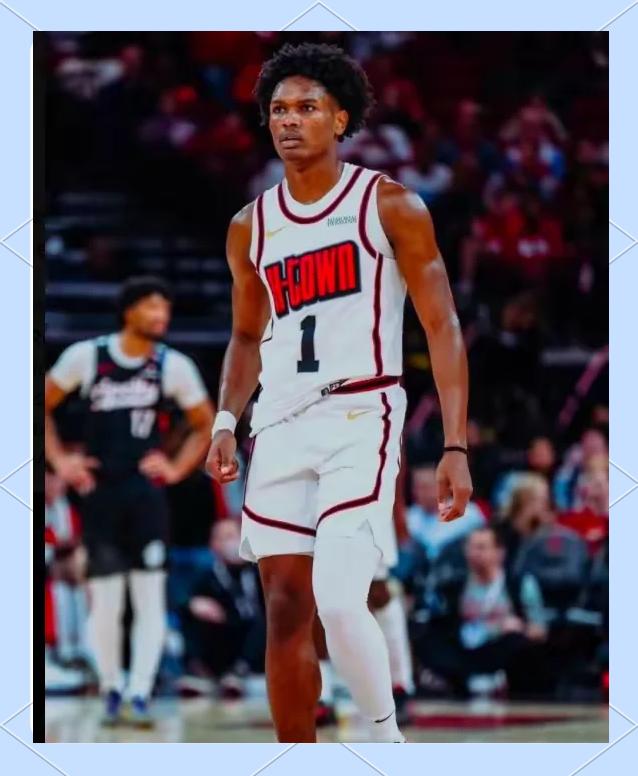 火箭以122比116险胜灰熊