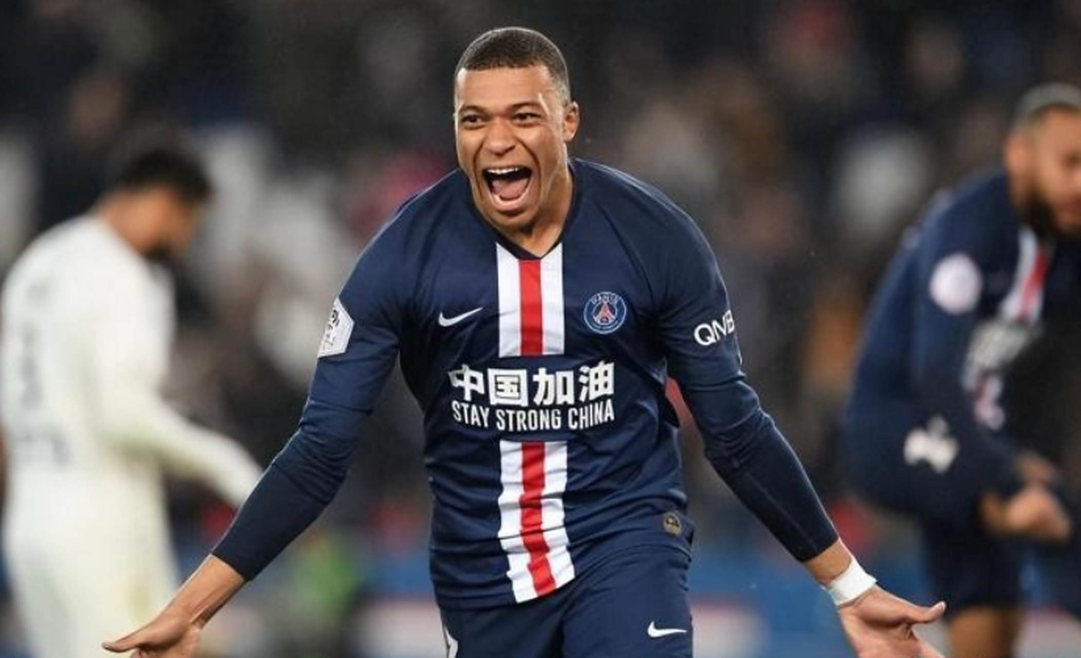 非洲联赛中一支实力雄厚的球队继续领跑 非洲联赛中一支实力雄厚的球队继续领跑