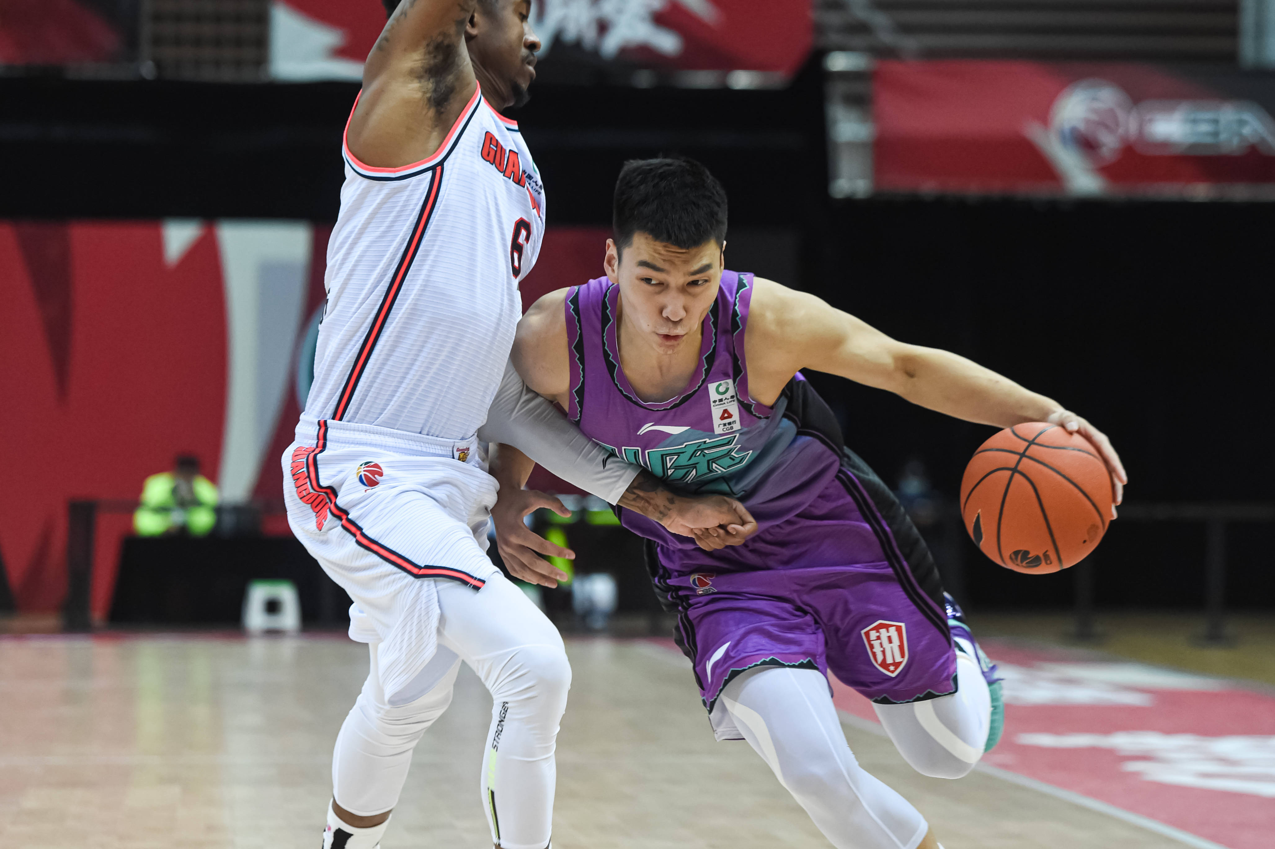 国内篮球职业赛开启新赛季,强队争霸赛场 国内篮球职业赛开启新赛季,强队争霸赛场