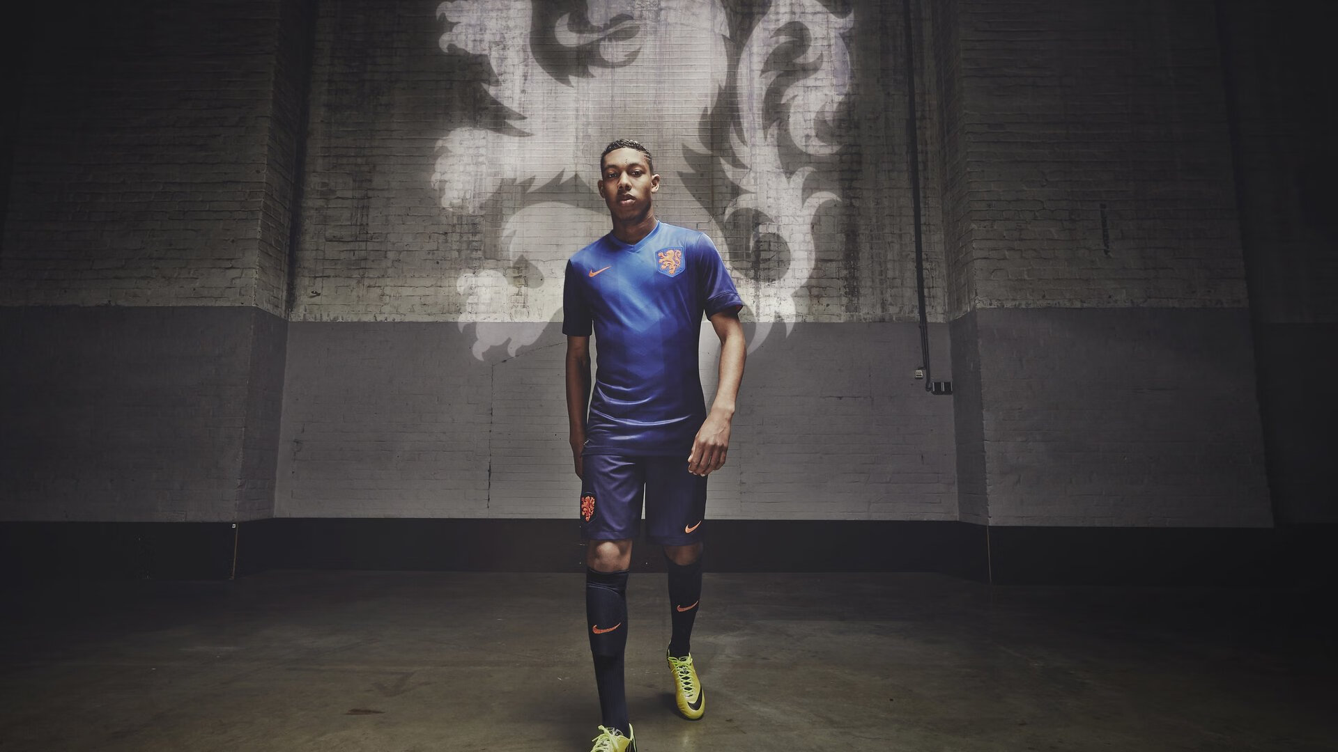 开云平台-团队荣耀碾压个体悲欢，拉沃尔杯如何用降维打击让蒙特卡洛大师赛黯然失色